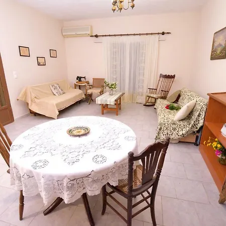 Casa Di Leon Apartment Agios Leon